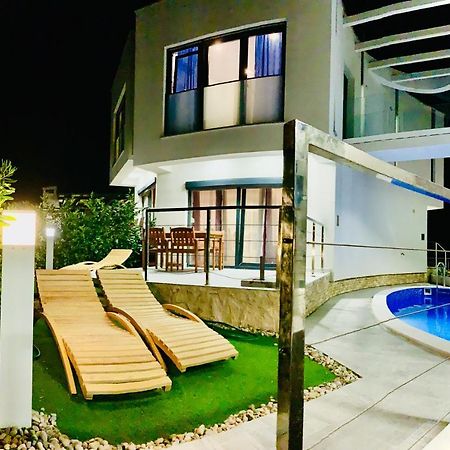 Villa Legacy 2 Novalja Bagian luar foto