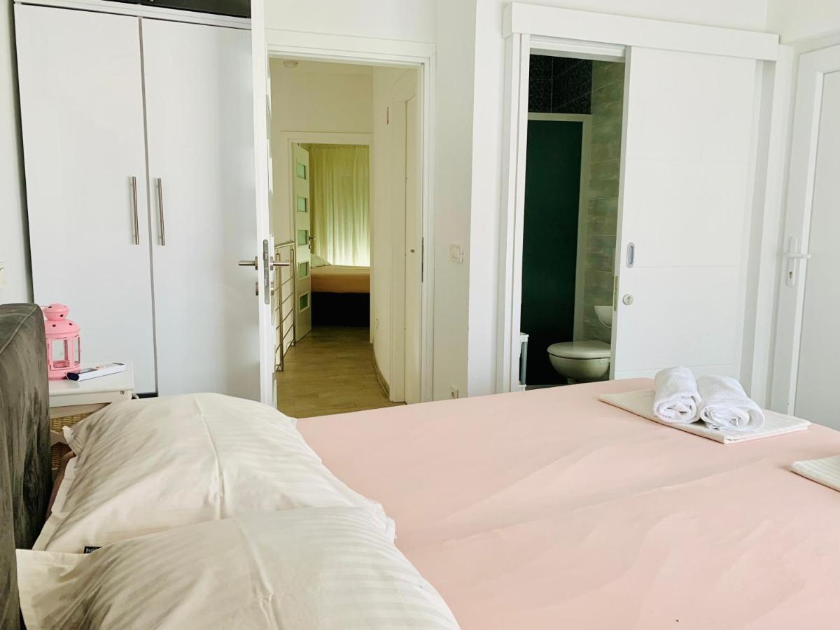 Villa Legacy 2 Novalja Bagian luar foto